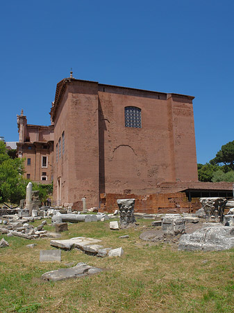 Curia Iulia