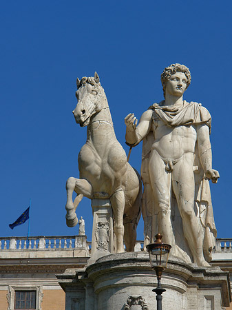 Statuen der Dioskuren