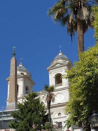 Foto S. Trinita dei Monti mit Obelisk - Rom