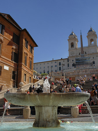 Kirche und der Barcaccia Brunnen Foto 