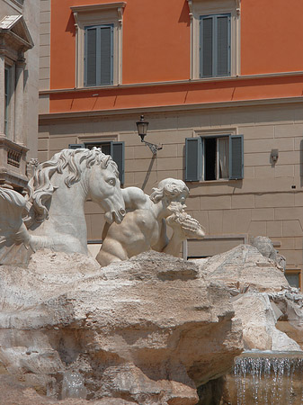 Fotos Statuen am Trevibrunnen