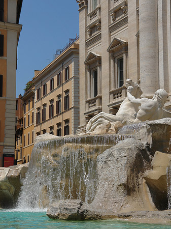 Statuen am Trevibrunnen Foto 