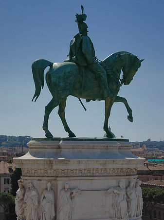 Fotos Bronzestatue von Victor Emmanuel | Rom