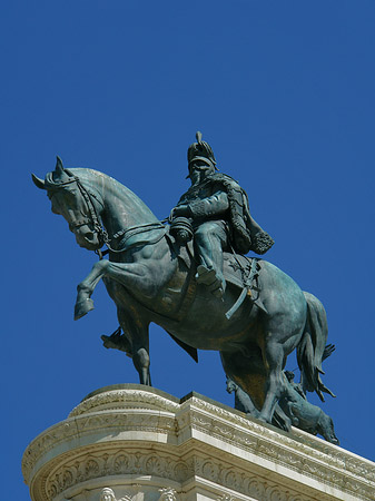 Fotos Bronzestatue von Victor Emmanuel | Rom