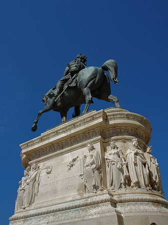 Foto Bronzestatue von Victor Emmanuel