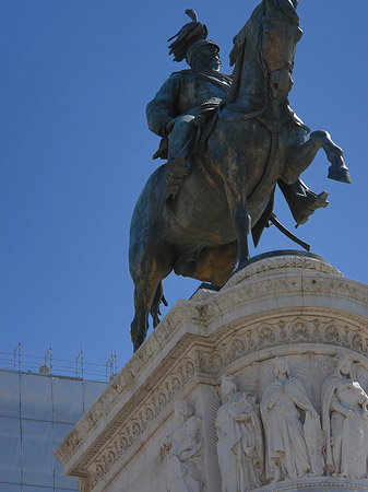 Fotos Bronzestatue von Victor Emmanuel