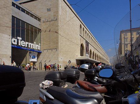 Foto Mofas am Hauptbahnhof - Rom