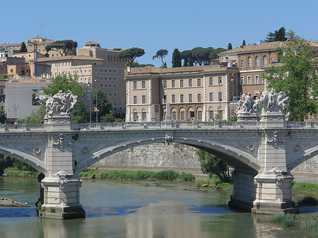 Ponte Vittorio Emanuele II