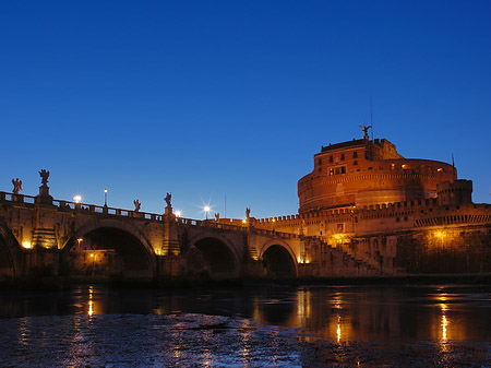 Foto Burg und Brücke - Rom