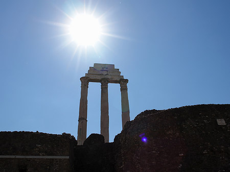 Fotos Dioskurentempel mit Sonne | Rom