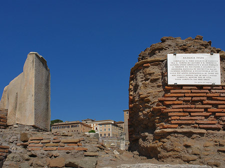 Steine im Forum Romanum Fotos