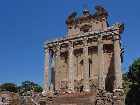 Tempel des Antoninus Pius und der Faustina