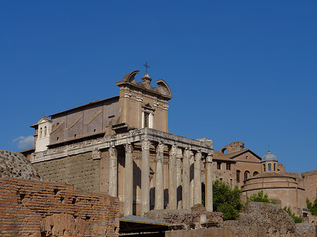 Foto Tempel des Antoninus Pius und der Faustina - Rom