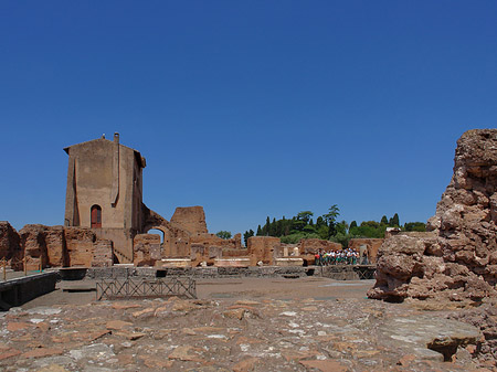 Ruinen mit Apollo Tempel Foto 