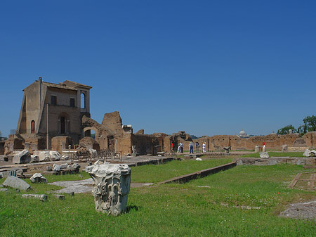 Ruinen mit Apollo Tempel Foto 