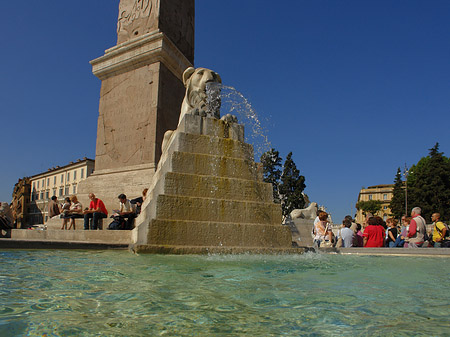 Löwenbrunnen Fotos