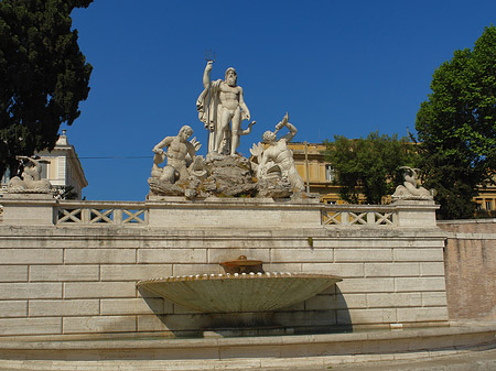 Fotos Neptun an der Piazza