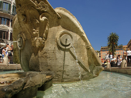 Foto Schiff im Barcaccia Brunnen