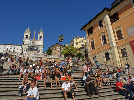 Treppe mit Kirche