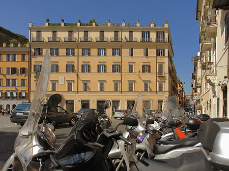 Fotos Mofas an der Piazza di Spagna