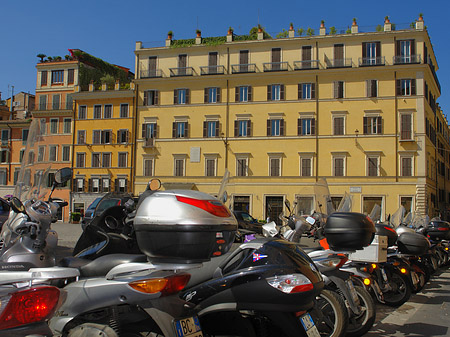 Fotos Mofas an der Piazza di Spagna | Rom