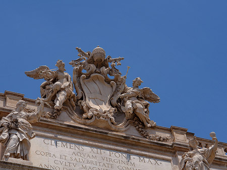 Details am Trevibrunnen