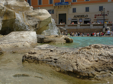 Details am Trevibrunnen Fotos