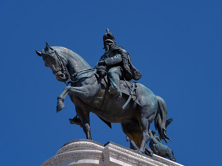 Fotos Bronzestatue von Victor Emmanuel