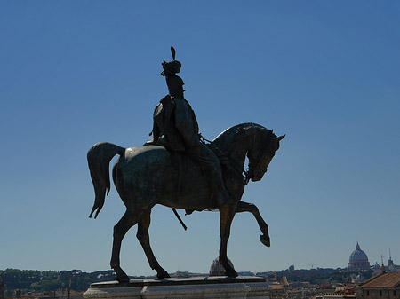 Fotos Bronzestatue von Victor Emmanuel | Rom